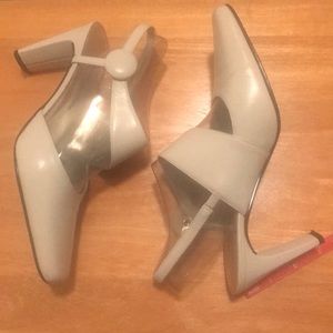 Classy ivory Bellini sling back heels 3 inch